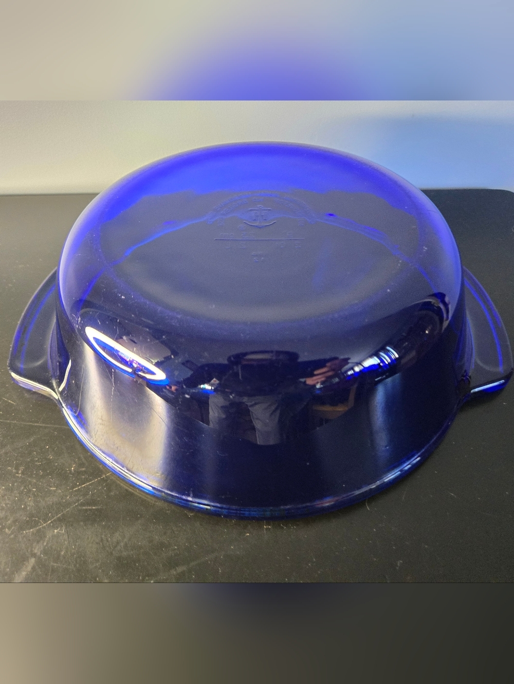 Vintage Anchor Hocking USA cobalt blue glass casserole dish w handles 2 QT